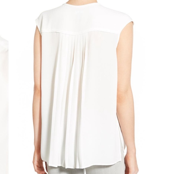 Chelsea28 Pleat Back Top - Picture 4 of 12